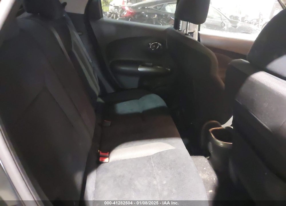 2011 NISSAN JUKE SV VIN: JN8AF5MV7BT028115