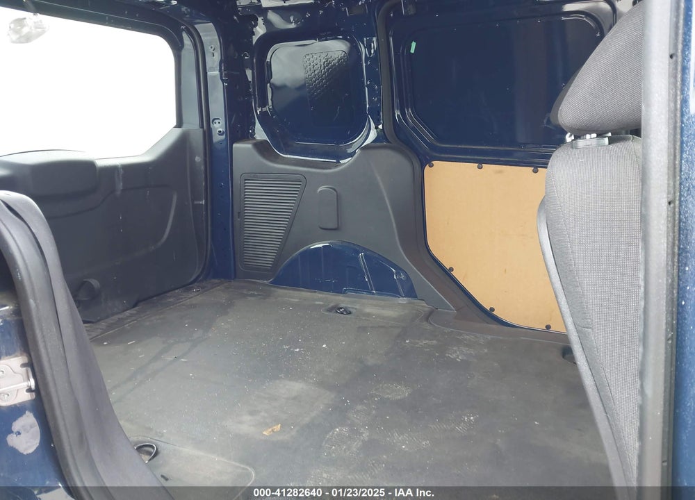 2018 FORD TRANSIT CONNECT XL VIN: NM0LE6E78J1360357