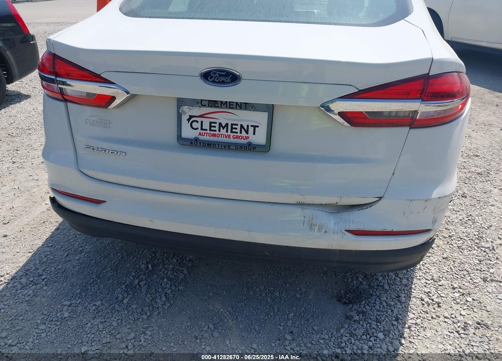 2019 FORD FUSION S VIN: 3FA6P0G74KR276067
