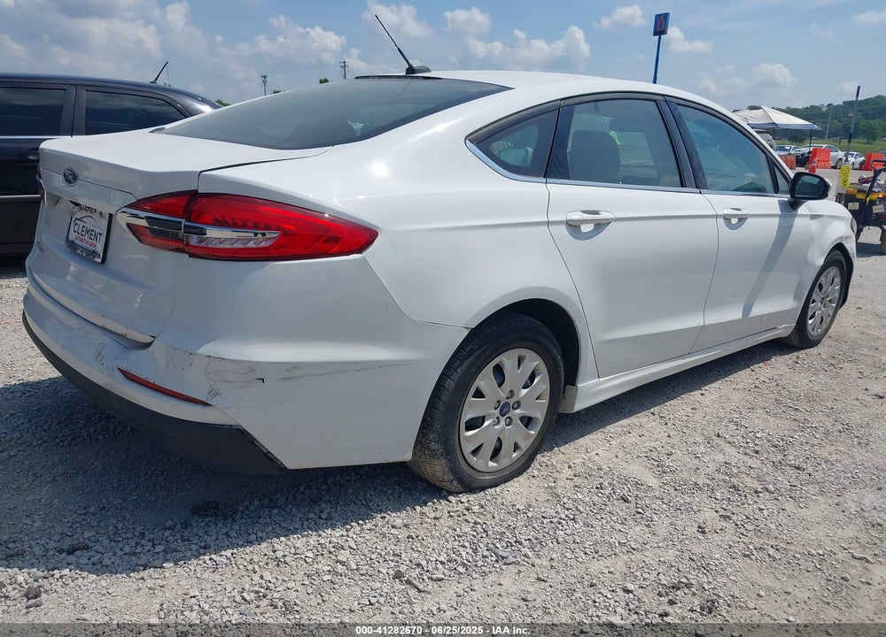 2019 FORD FUSION S VIN: 3FA6P0G74KR276067