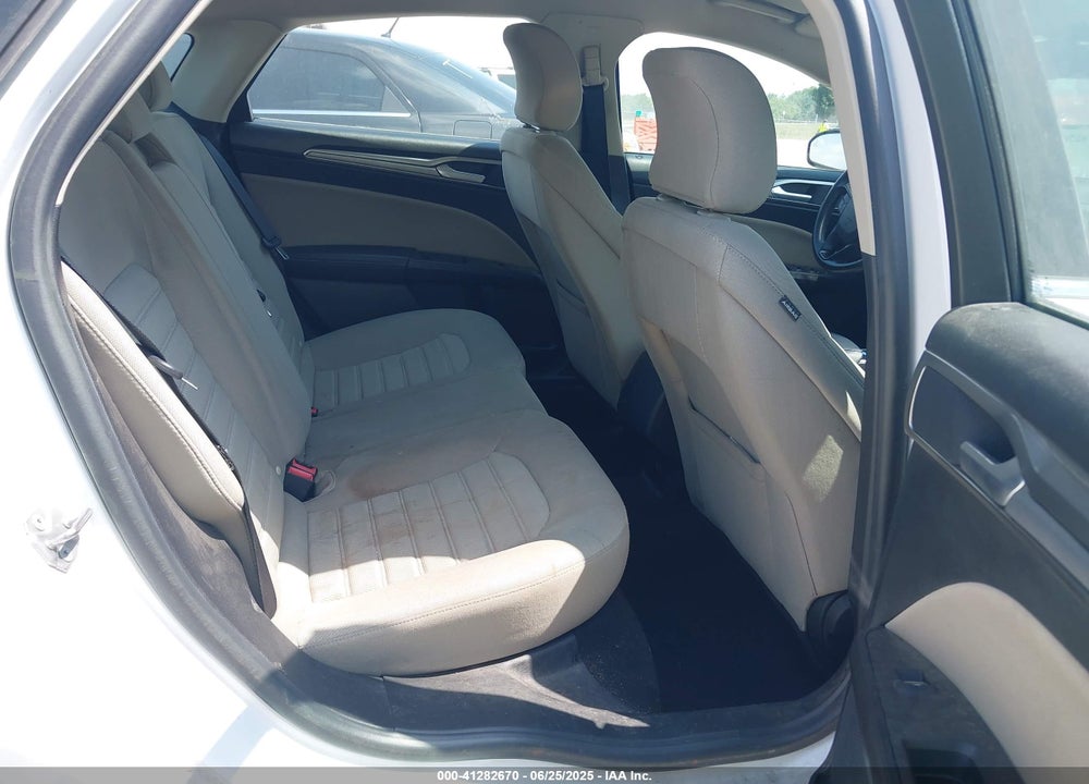 2019 FORD FUSION S VIN: 3FA6P0G74KR276067