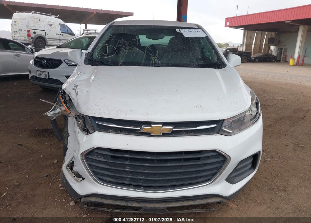 2018 CHEVROLET TRAX LS VIN: 3GNCJKSB2JL386016