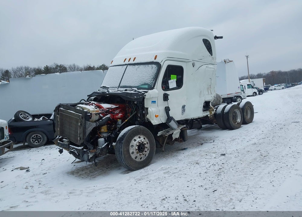 2013 FREIGHTLINER CASCADIA 125 VIN: 3AKJGLBG9DSFF2897
