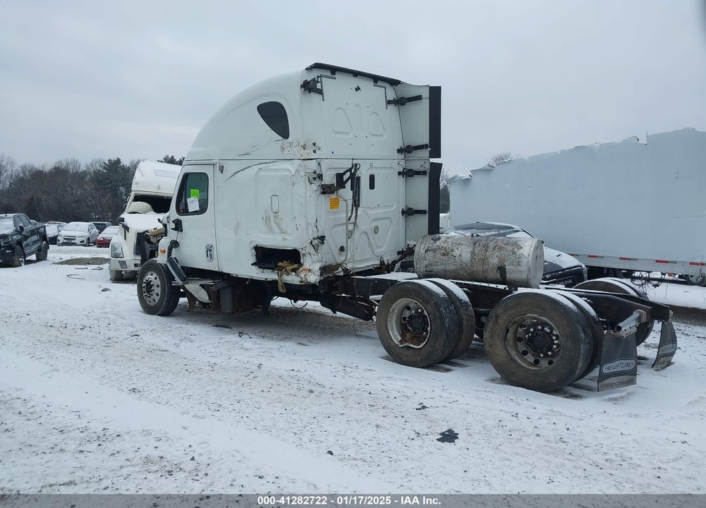 2013 FREIGHTLINER CASCADIA 125 VIN: 3AKJGLBG9DSFF2897