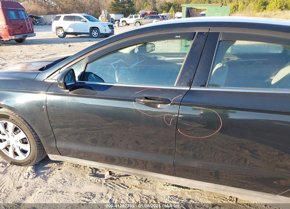 2014 FORD FUSION S VIN: 3FA6P0G76ER335091