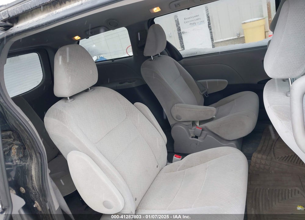 2015 TOYOTA SIENNA LE 7 PASSENGER VIN: 5TDJK3DC4FS127649