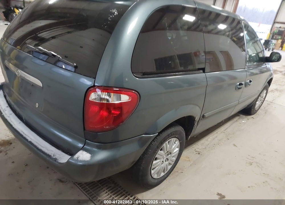 2005 CHRYSLER TOWN & COUNTRY VIN: 1C4GP45R85B231488