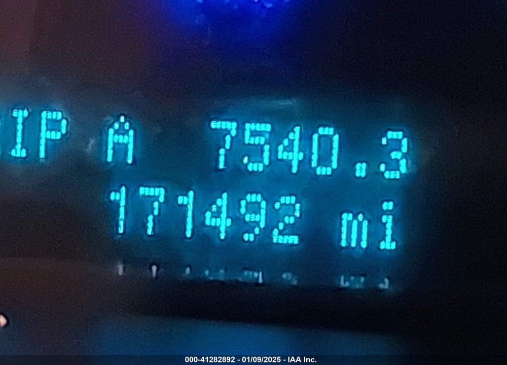 2010 FORD TAURUS VIN: 1FAHP2EW9AG126282