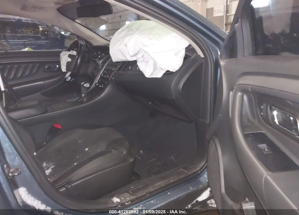 2010 FORD TAURUS VIN: 1FAHP2EW9AG126282