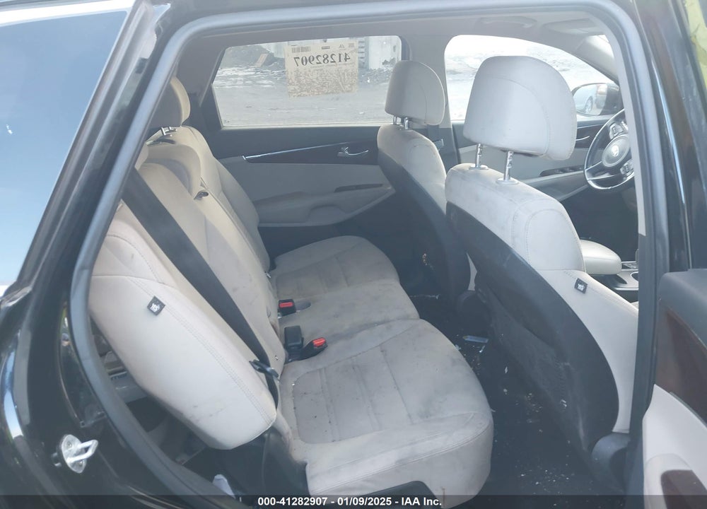 2017 KIA SORENTO 2.4L LX VIN: 5XYPGDA35HG214594