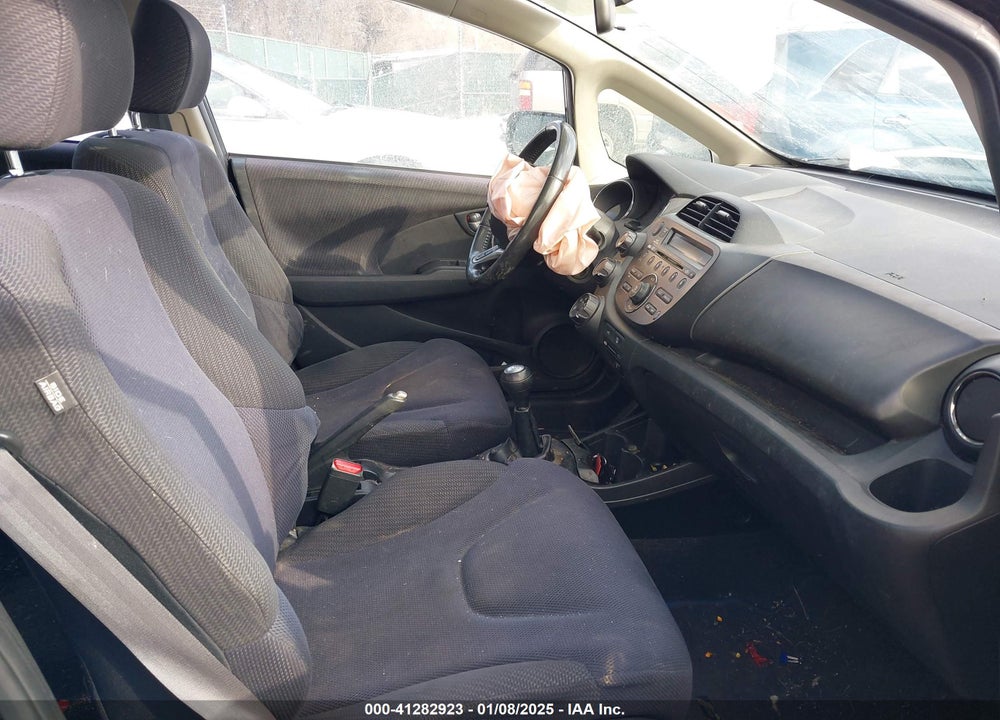 2012 HONDA FIT VIN: JHMGE8G51CS000502