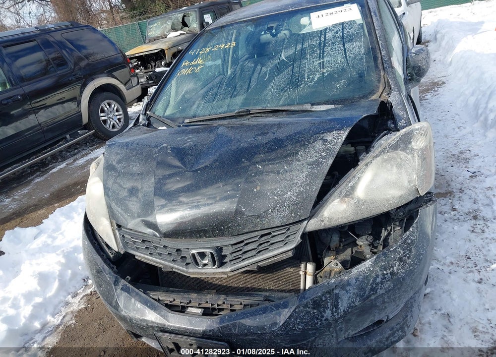 2012 HONDA FIT VIN: JHMGE8G51CS000502
