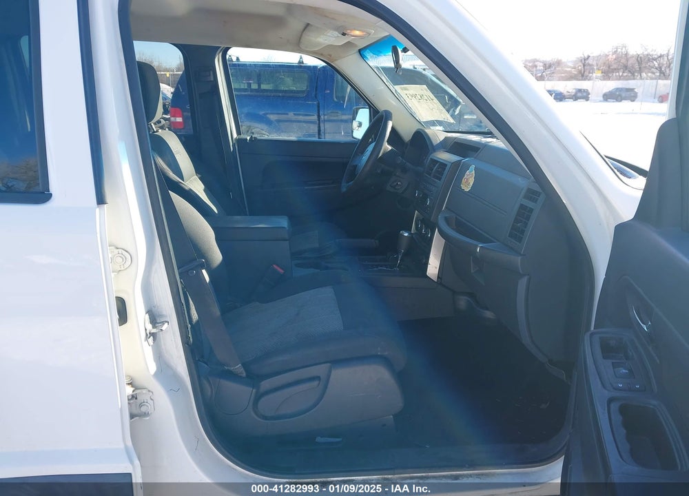 2009 JEEP LIBERTY VIN: 1J8GN28K99W541004