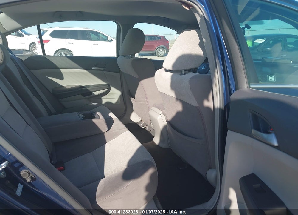 2009 HONDA ACCORD 2.4 LX VIN: 1HGCP26339A042483