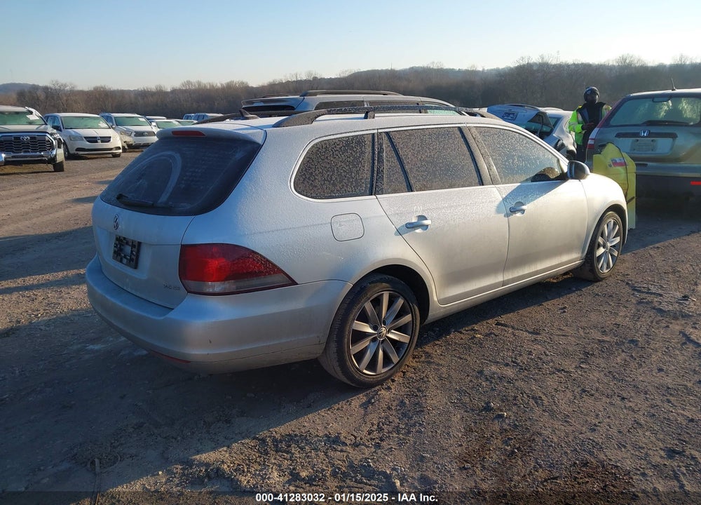 2013 VOLKSWAGEN JETTA SPORTWAGEN VIN: 3VWPP7AJ8DM658403