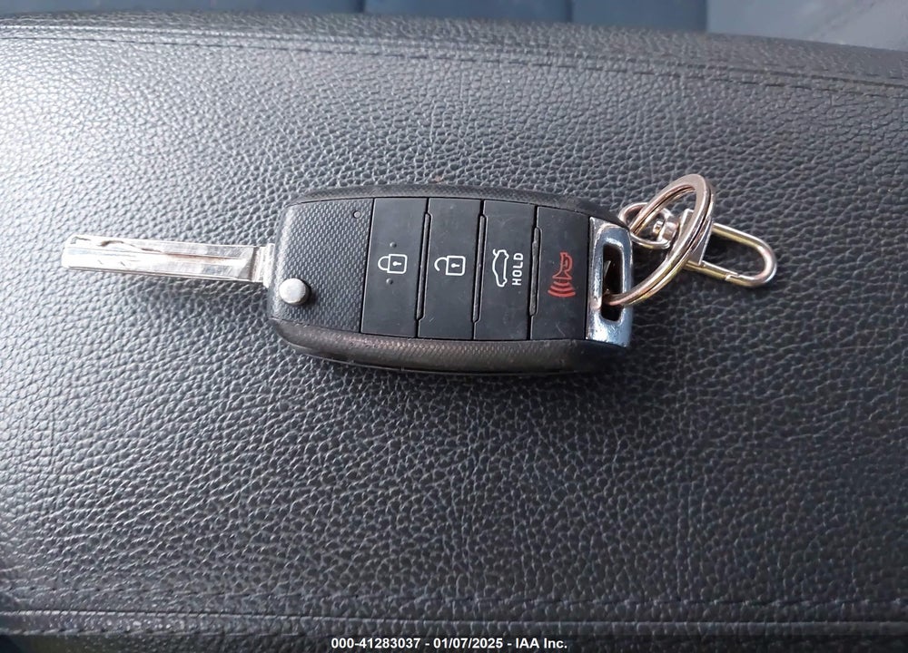 2015 KIA OPTIMA LX VIN: KNAGM4A76F5632032