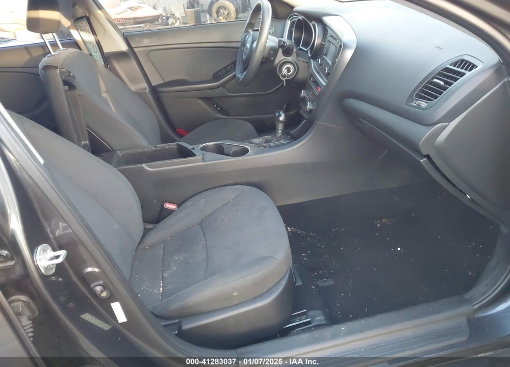2015 KIA OPTIMA LX VIN: KNAGM4A76F5632032