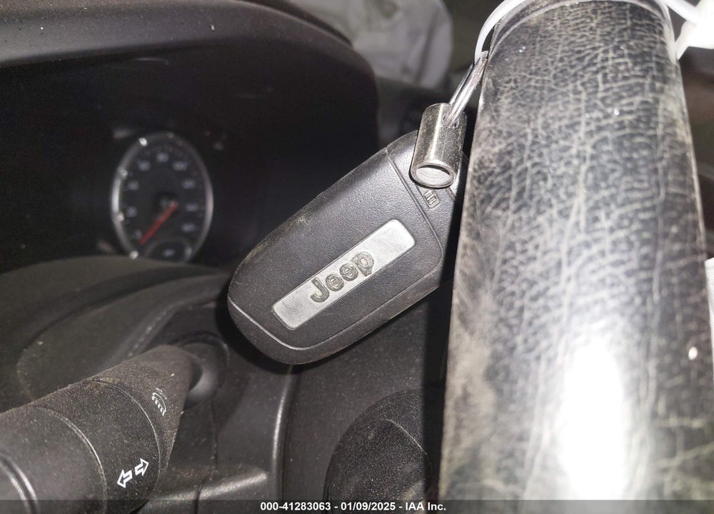 2016 JEEP RENEGADE TRAILHAWK VIN: ZACCJBCTXGPD38327