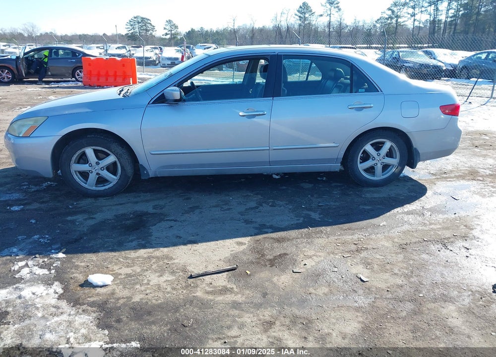 2005 HONDA ACCORD 2.4 EX VIN: 1HGCM56855A039780