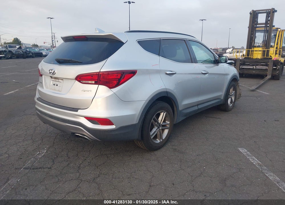 2017 HYUNDAI SANTA FE SPORT 2.4L VIN: 5XYZU3LB8HG448082