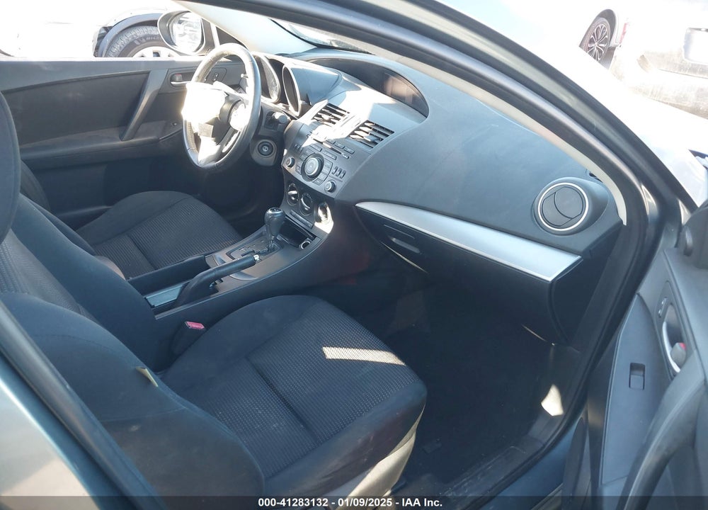 2012 MAZDA 3 VIN: JM1BL1V8XC1557050