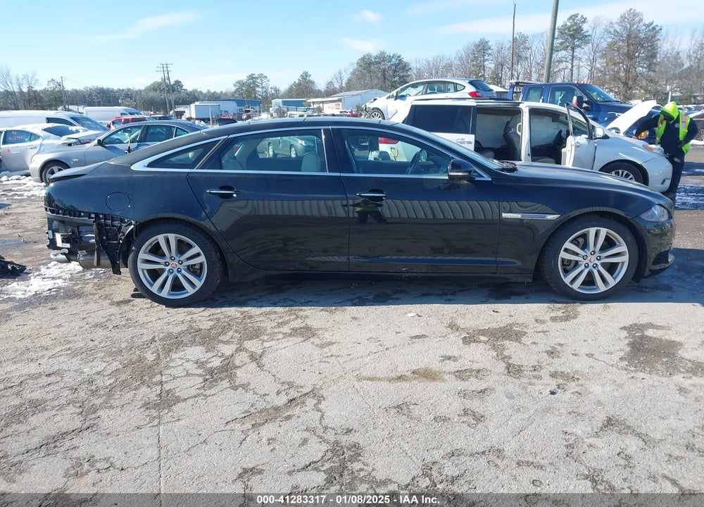 2017 JAGUAR XJ XJL PORTFOLIO VIN: SAJWJ2GD3H8W11358