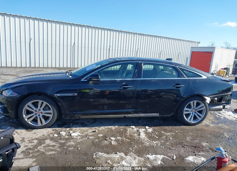2017 JAGUAR XJ XJL PORTFOLIO VIN: SAJWJ2GD3H8W11358