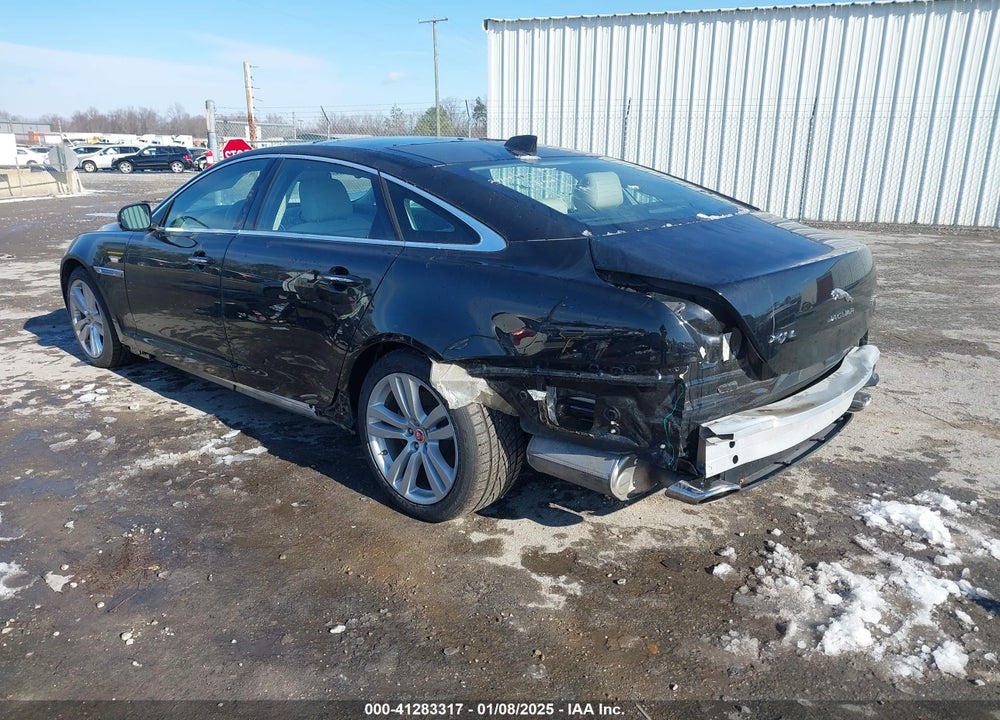 2017 JAGUAR XJ XJL PORTFOLIO VIN: SAJWJ2GD3H8W11358