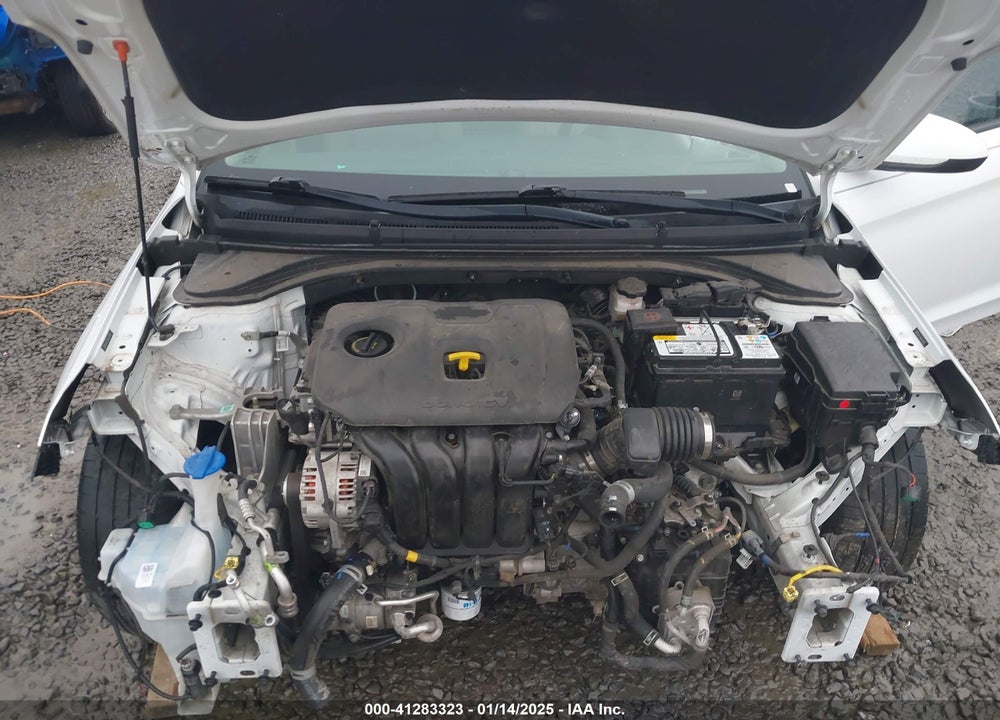 2019 HYUNDAI ELANTRA VIN: 5NPD84LF3KH434095