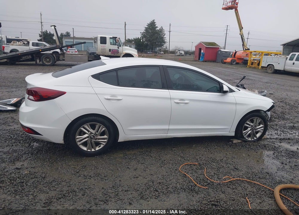 2019 HYUNDAI ELANTRA VIN: 5NPD84LF3KH434095
