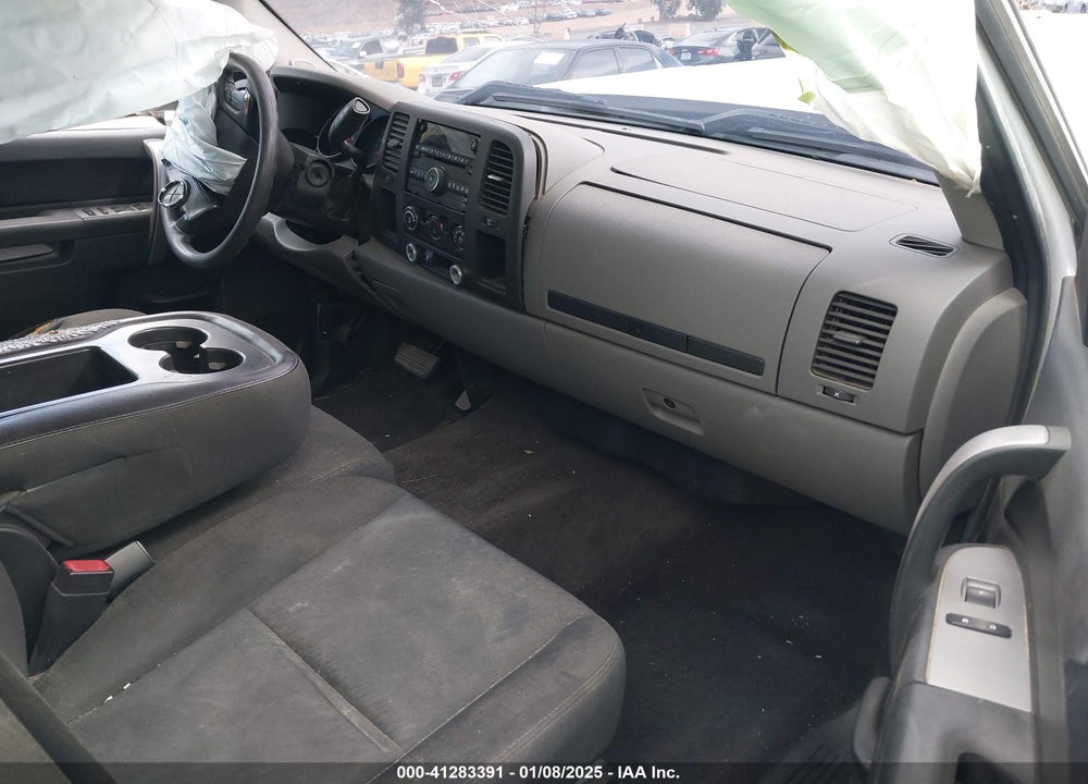 2011 CHEVROLET SILVERADO 1500 LS VIN: 1GCRCREA0BZ131481