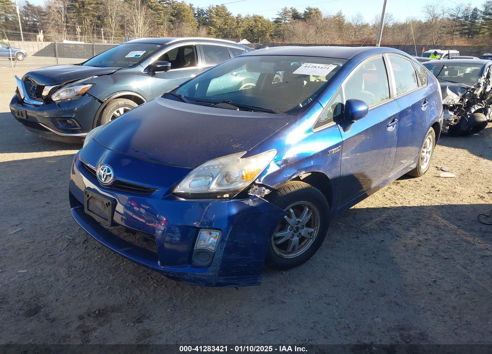 2011 TOYOTA PRIUS TWO VIN: JTDKN3DU0B5328517