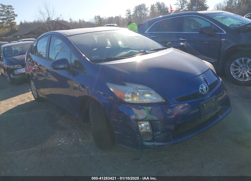 2011 TOYOTA PRIUS TWO VIN: JTDKN3DU0B5328517