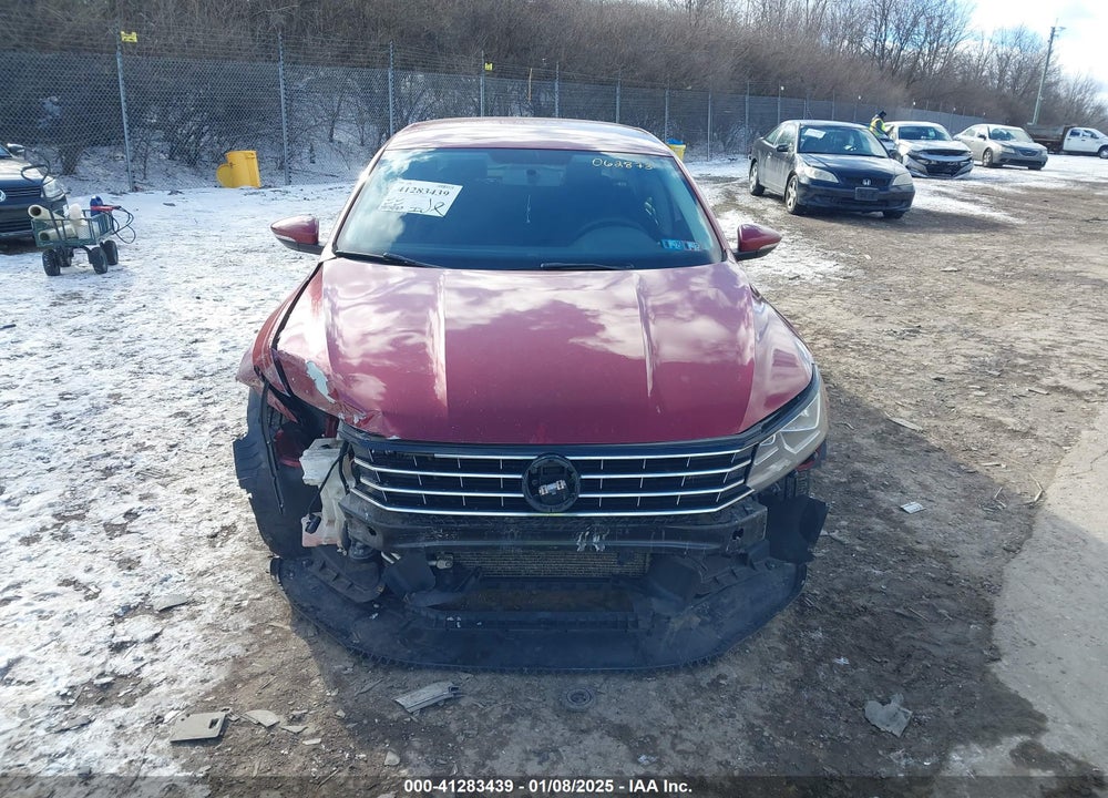 2017 VOLKSWAGEN PASSAT VIN: 1VWAT7A39HC062873