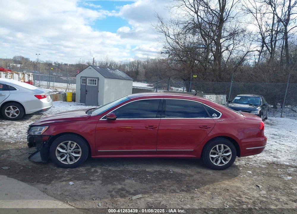 2017 VOLKSWAGEN PASSAT VIN: 1VWAT7A39HC062873