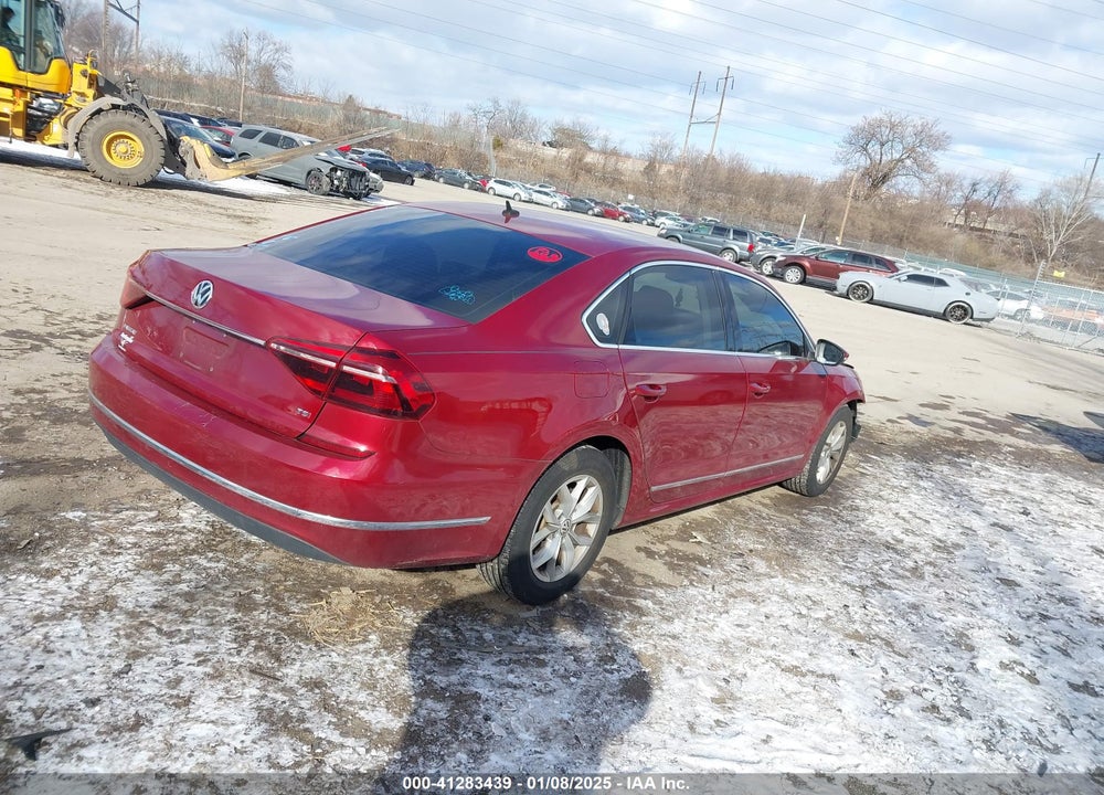 2017 VOLKSWAGEN PASSAT VIN: 1VWAT7A39HC062873