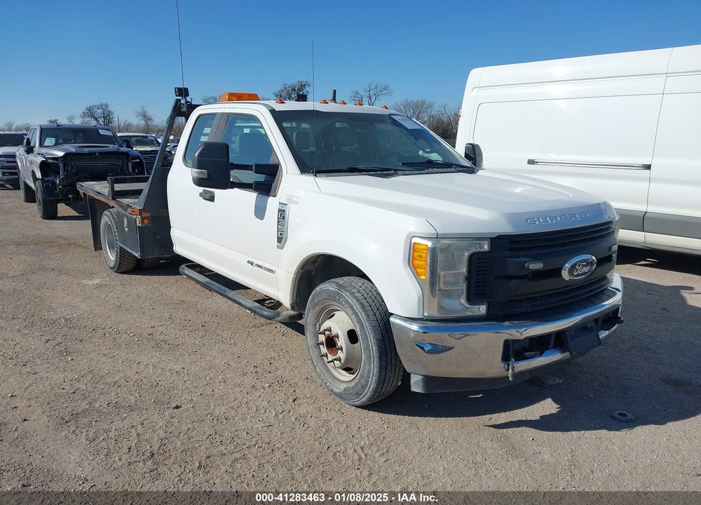 2017 FORD F-350 CHASSIS XL VIN: 1FD8X3GT1HED07591