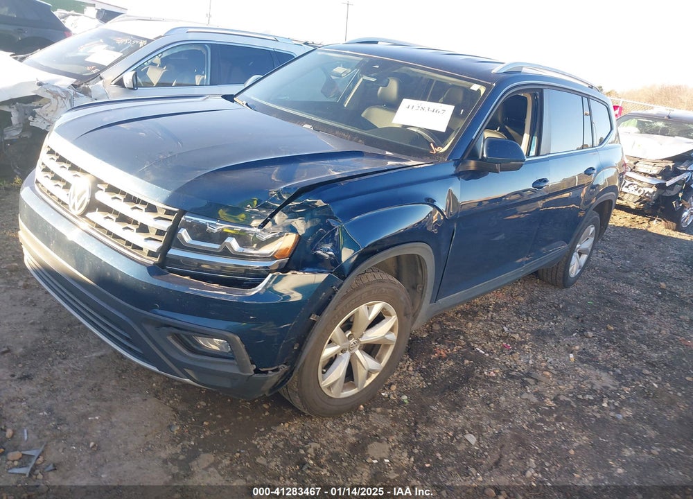 2018 VOLKSWAGEN ATLAS VIN: 1V2LR2CA5JC577852