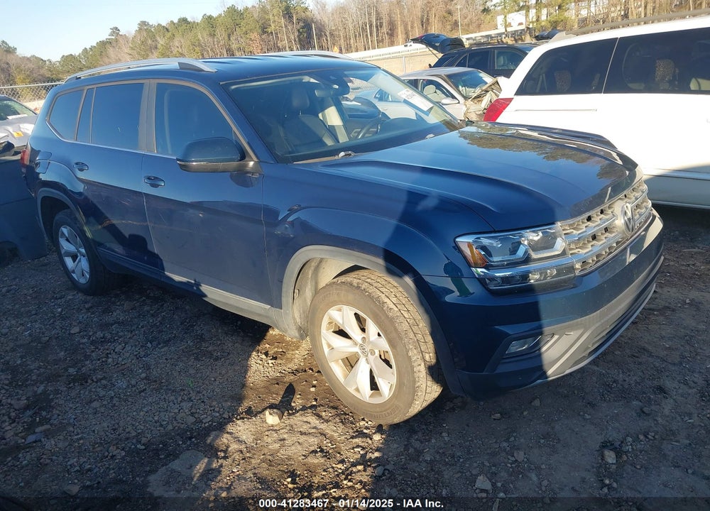 2018 VOLKSWAGEN ATLAS VIN: 1V2LR2CA5JC577852