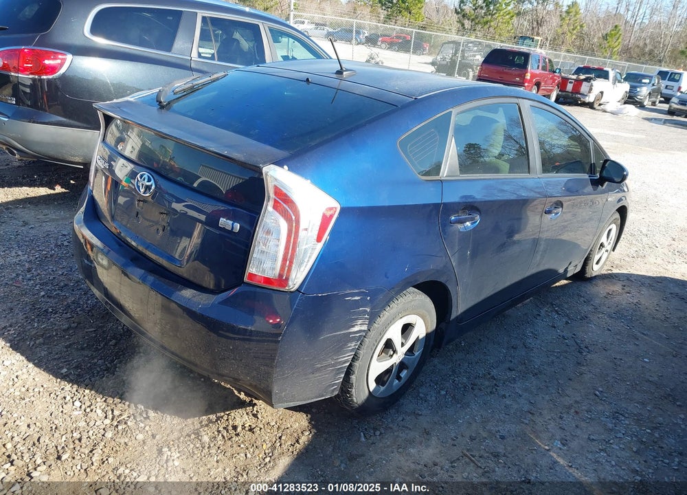 2013 TOYOTA PRIUS THREE VIN: JTDKN3DU0D1640332
