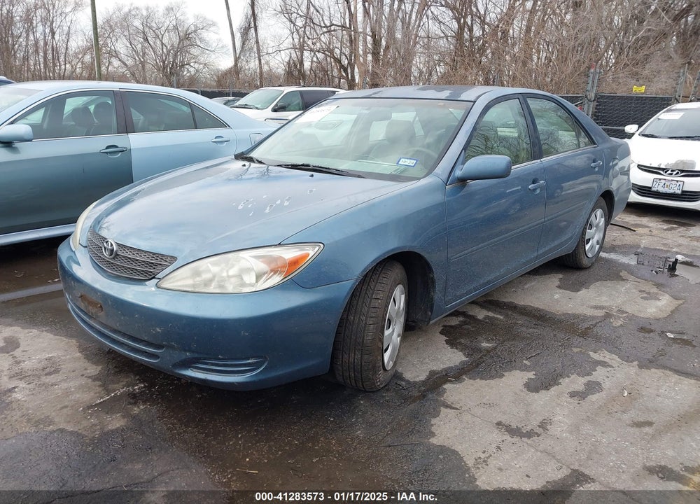 2002 TOYOTA CAMRY LE VIN: 4T1BE32K92U569897