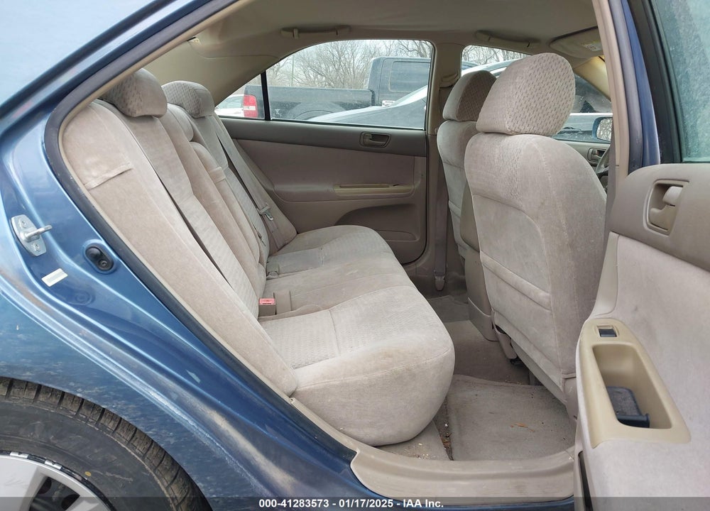 2002 TOYOTA CAMRY LE VIN: 4T1BE32K92U569897