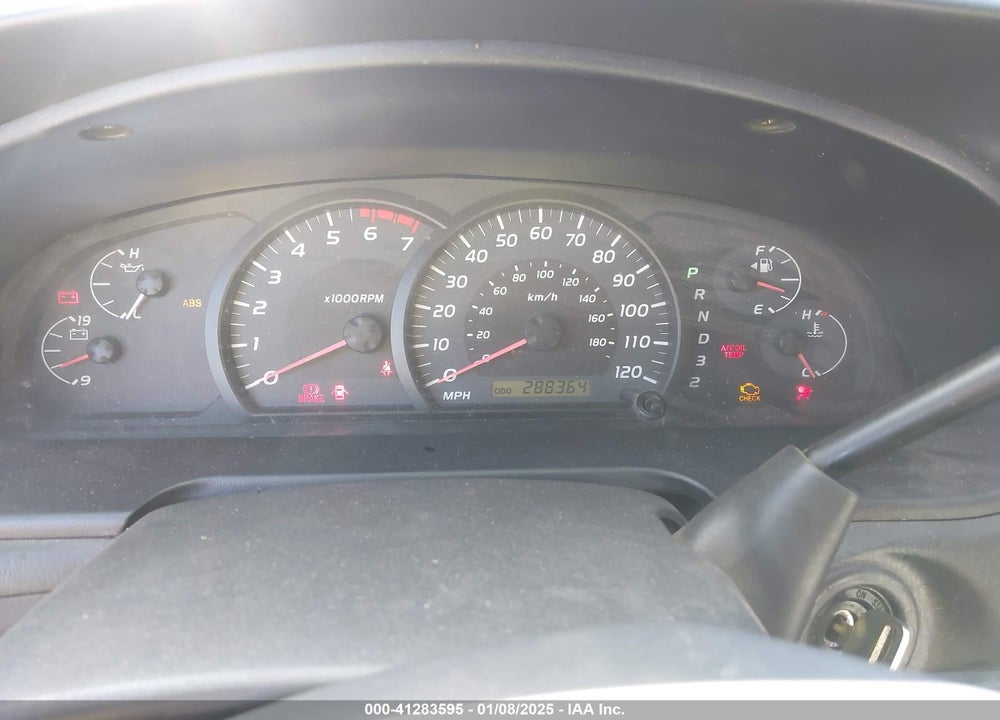 2005 TOYOTA TUNDRA SR5 V8 VIN: 5TBDT44175S476522