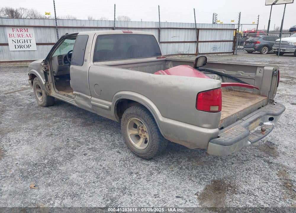 2001 CHEVROLET S-10 LS VIN: 1GCCS19W718106713