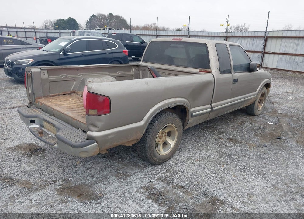 2001 CHEVROLET S-10 LS VIN: 1GCCS19W718106713