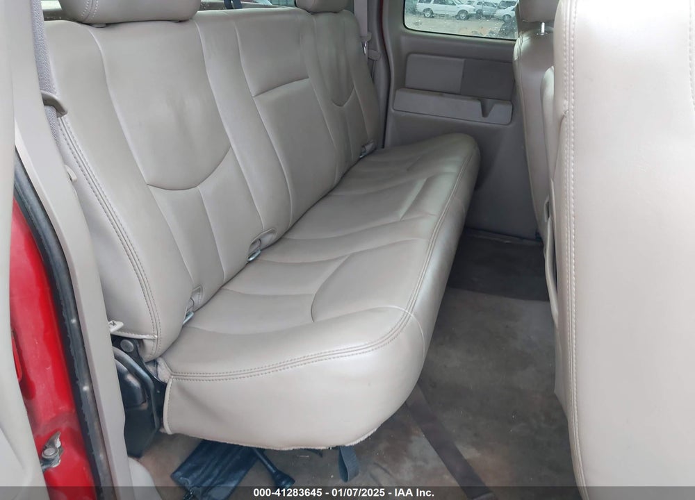 2005 GMC SIERRA 1500 SLT VIN: 1GTEC19T35Z355604