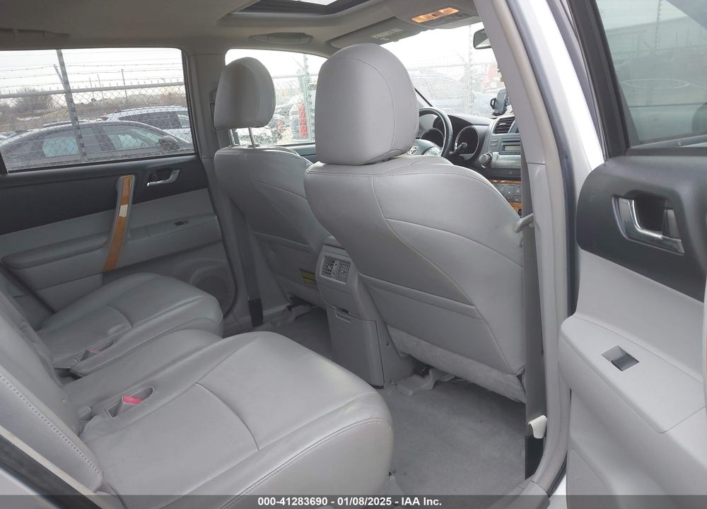 2008 TOYOTA HIGHLANDER HYBRID LIMITED VIN: JTEEW44A482009973