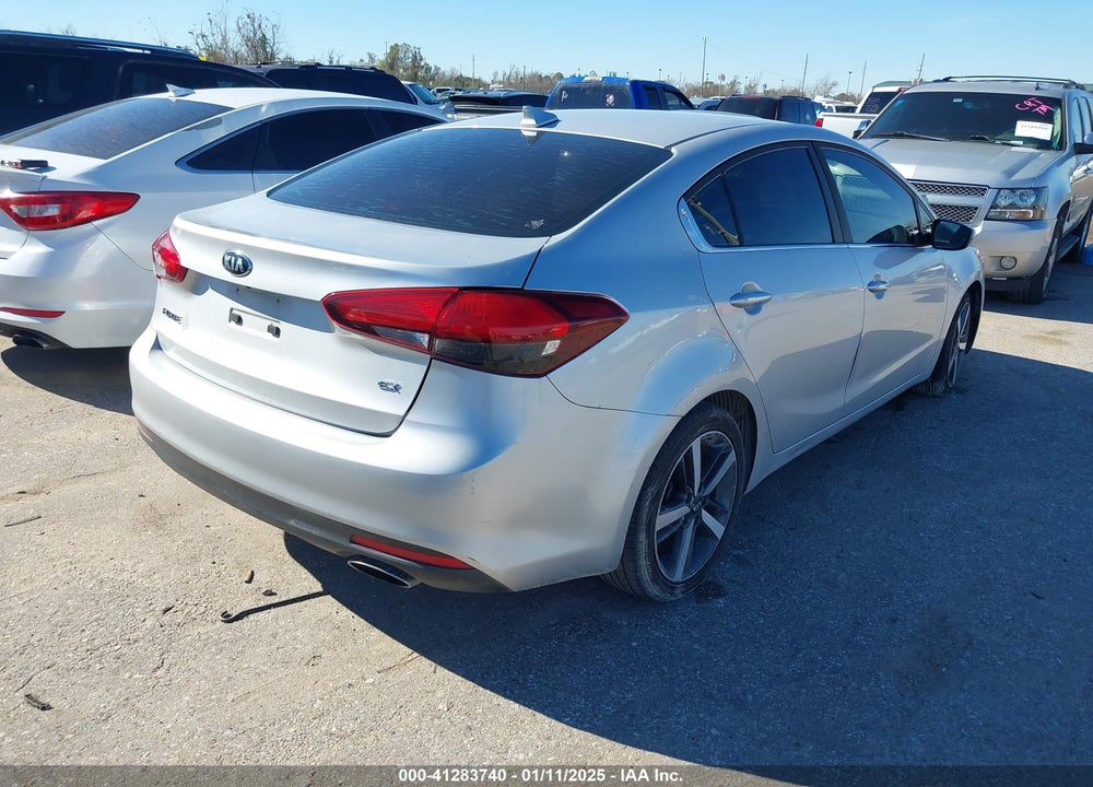 2017 KIA FORTE VIN: 3KPFL4A84HE055468