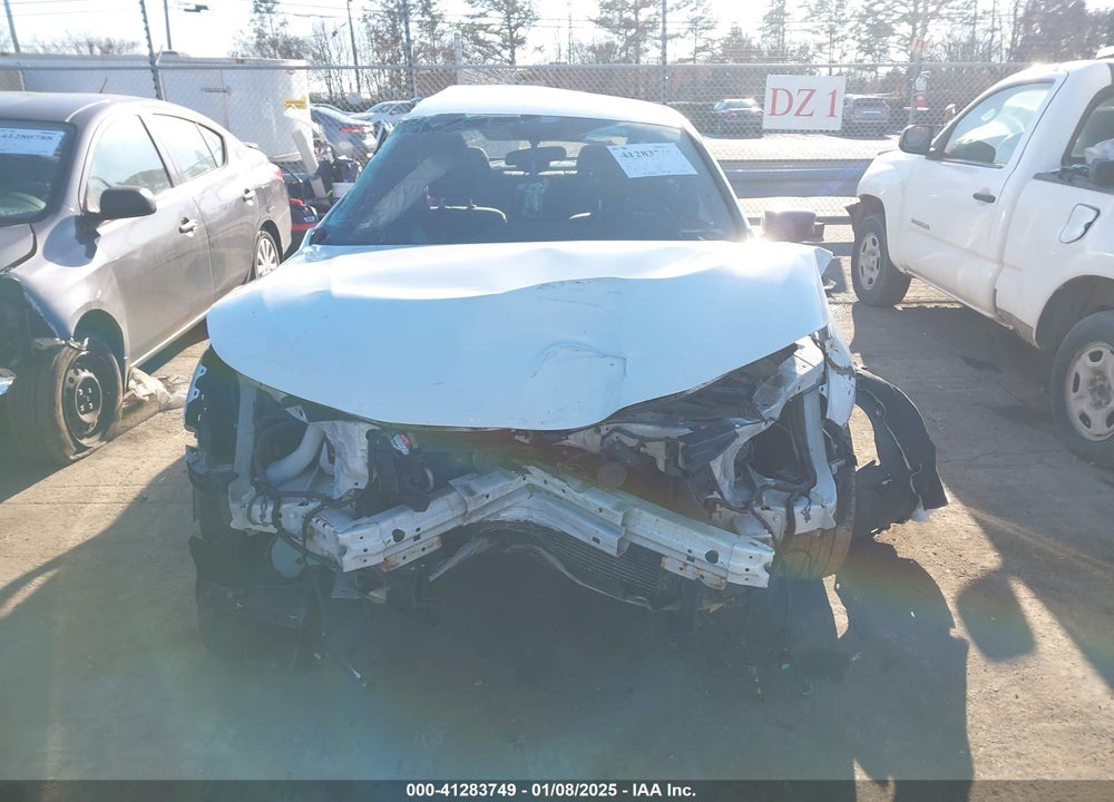 2017 HONDA ACCORD VIN: 1HGCR2F56HA019192