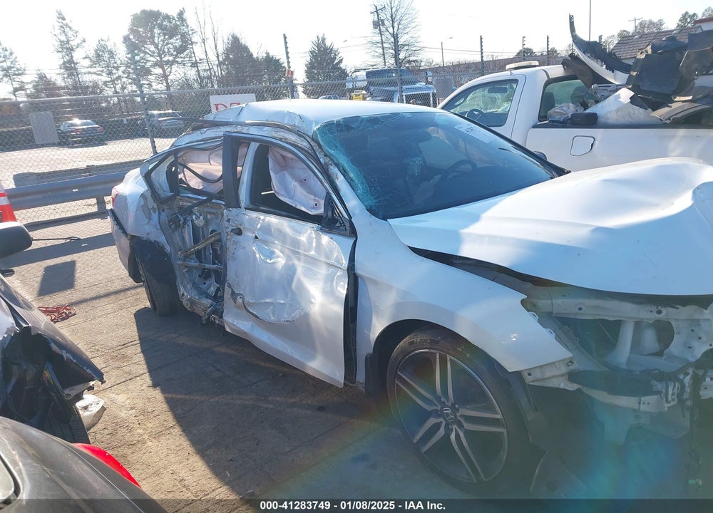 2017 HONDA ACCORD VIN: 1HGCR2F56HA019192